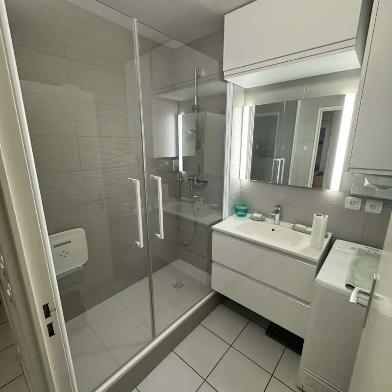 Réalisation, salle de bain, Vignaud-Tardy, plombier à Aytré